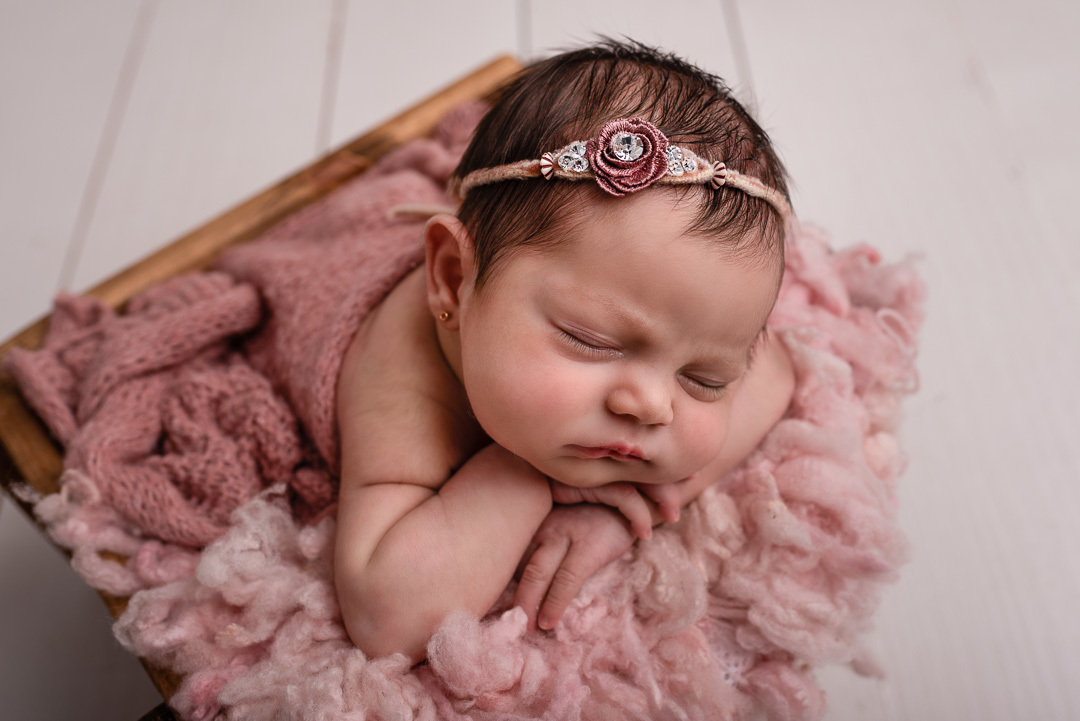 Ana Júlia 6 dias - Muito delicada - Newborn - Ponta Grossa