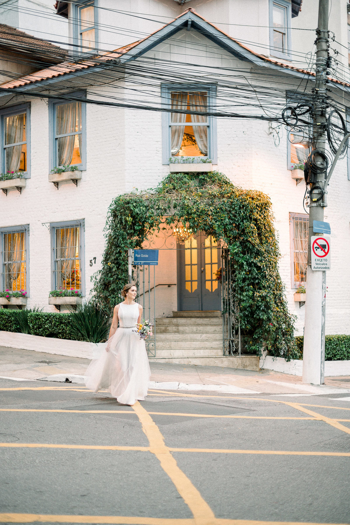 noiva casinha quintal