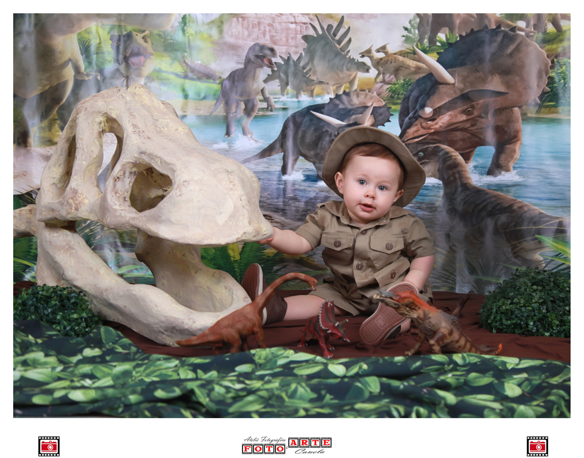 José adora seus amigos dinos!!