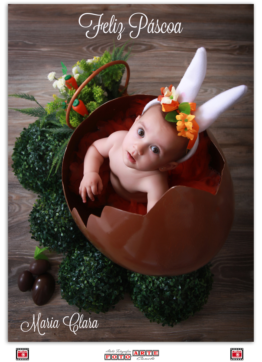 menina dentro ovo chocolate olhando pra cima