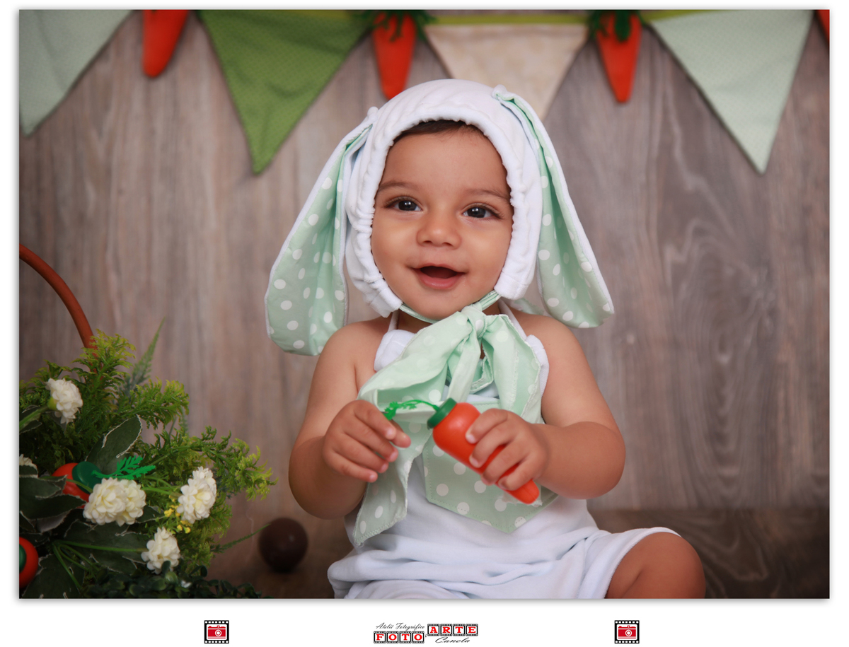 menino brincando estudio