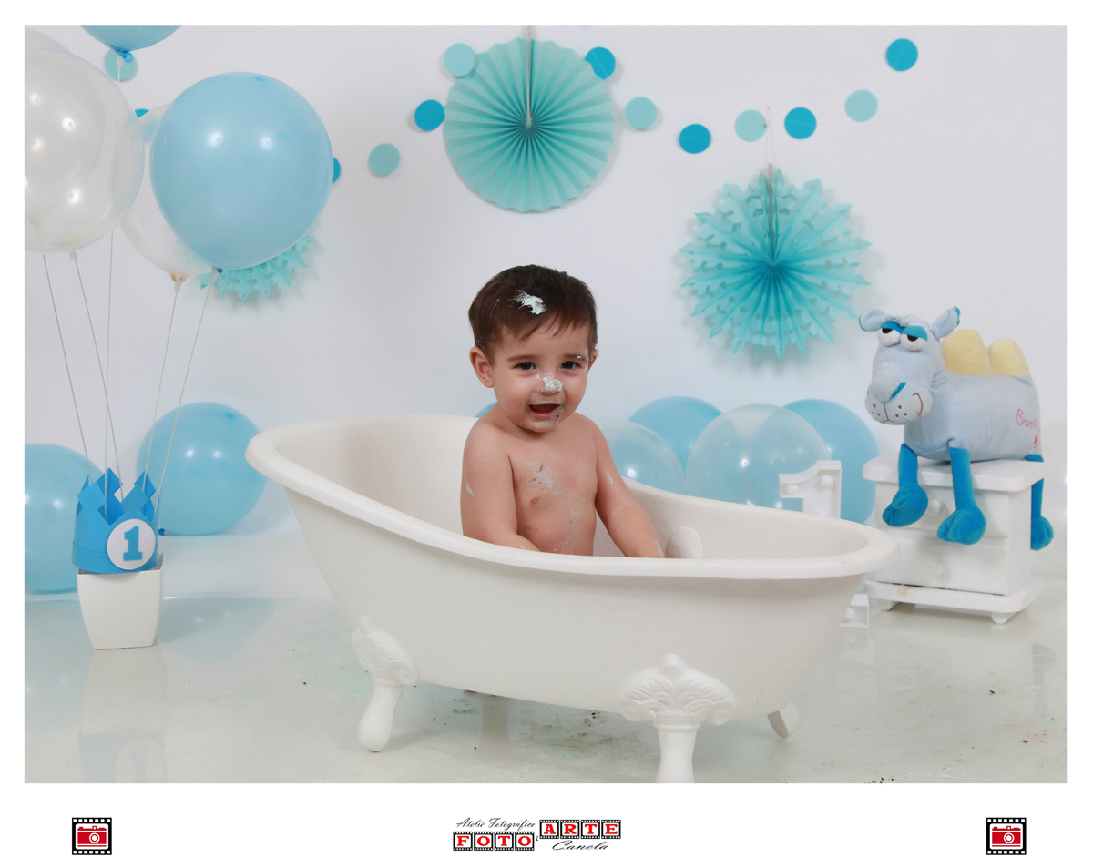 banho de banheira após ensaio smash the cake