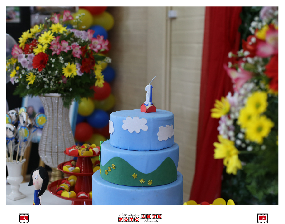 lateral da mesa principal