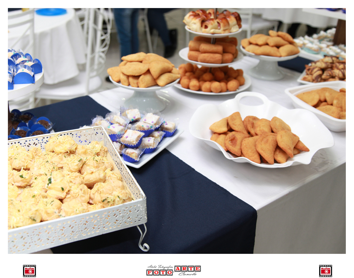 salgadinhos da mesa de salgadinhos