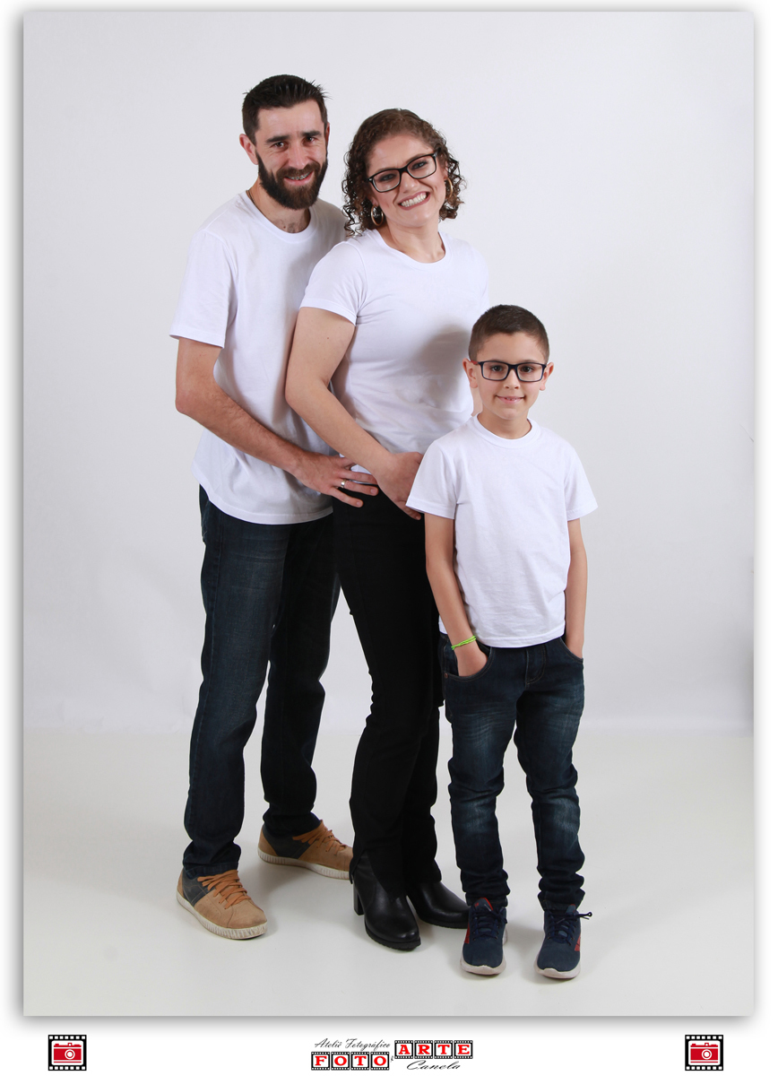 foto da família de branco