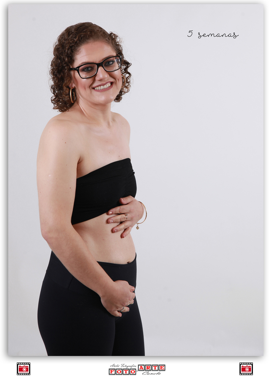mamãe mostrando a barriga