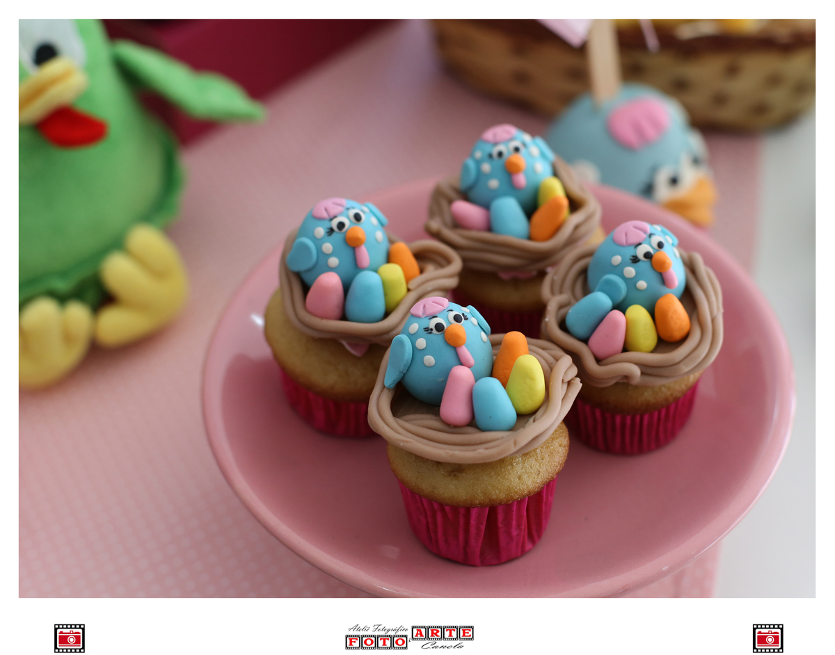cup cake galinha pintadinha