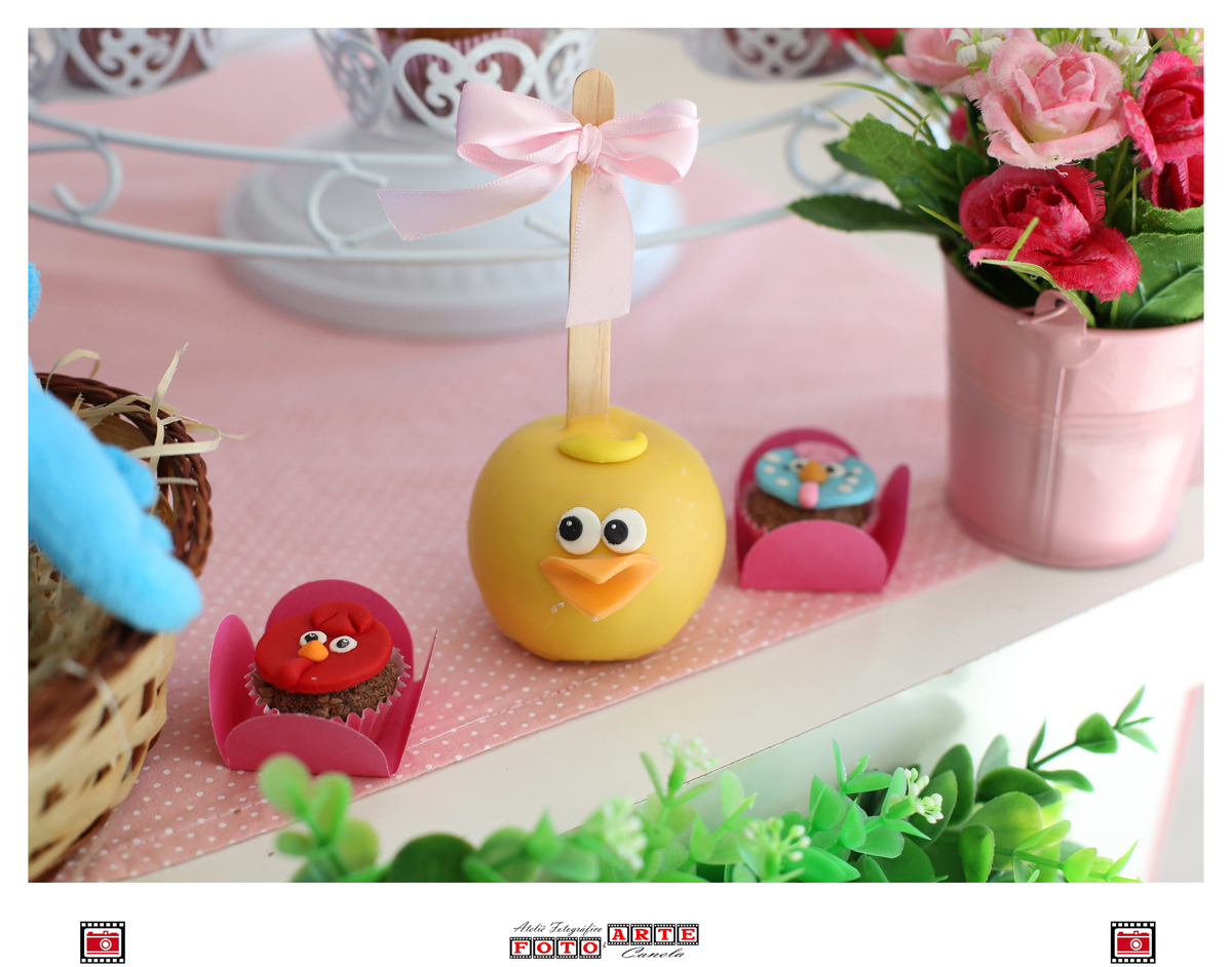 doces decorados  galinha pintadinha