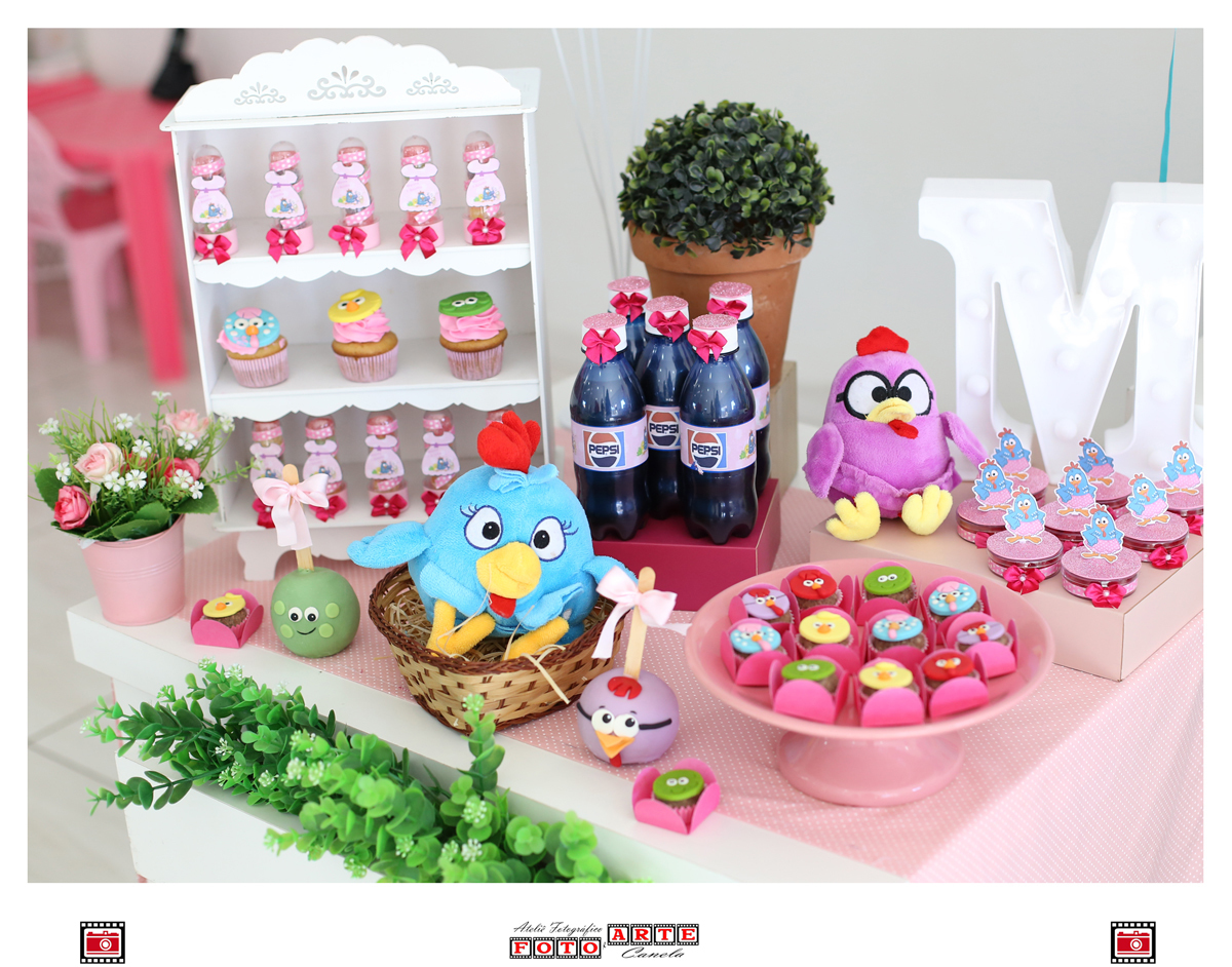 galinha pintadinha mesa