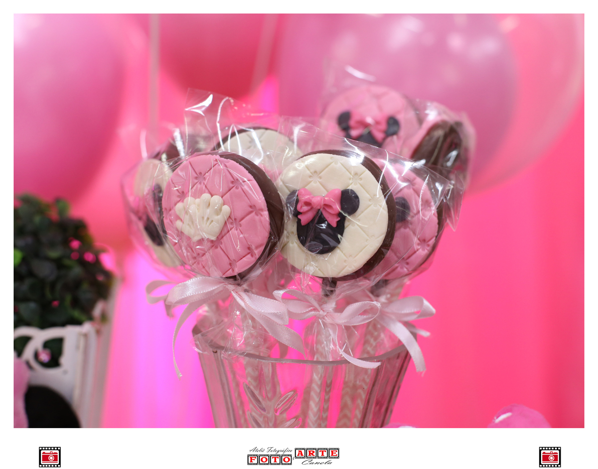 doces no palito decorados