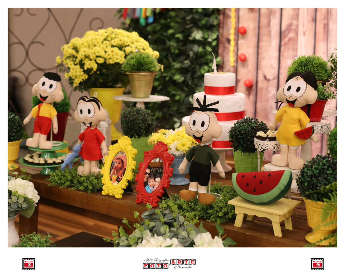 personagens de feltro na decoração