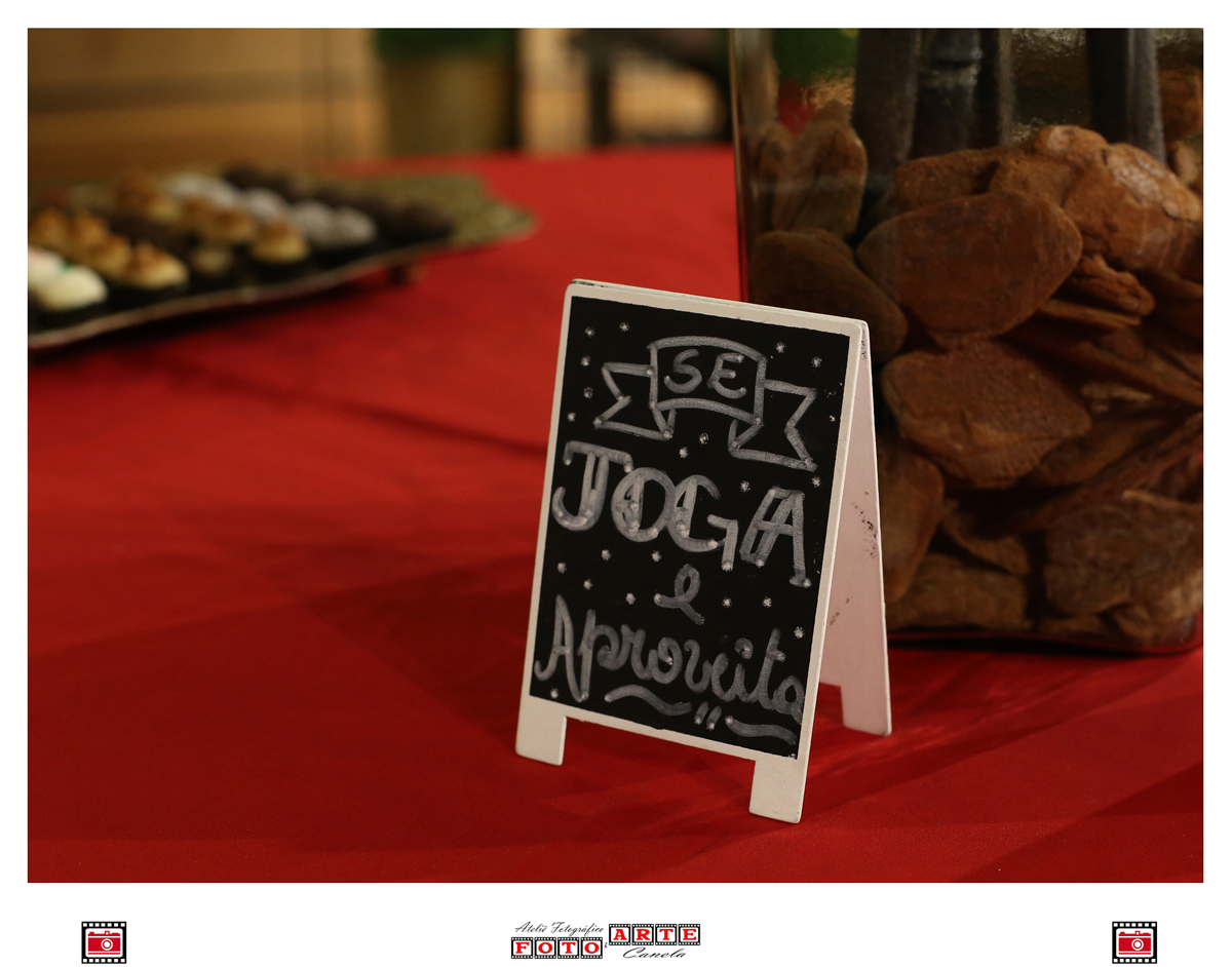 quadrinho de giz escrito se joga e aproveite