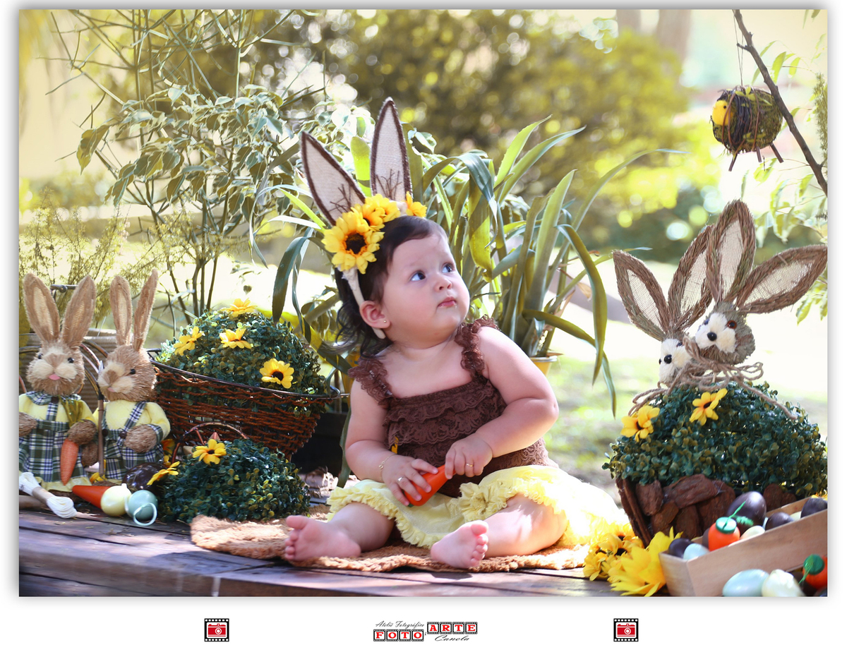 criança brincando no cenário de páscoa