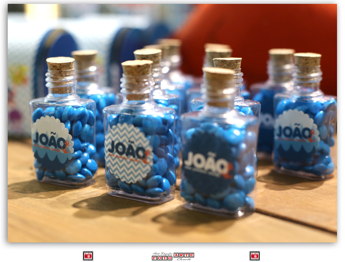 garrafinhas de confete azul