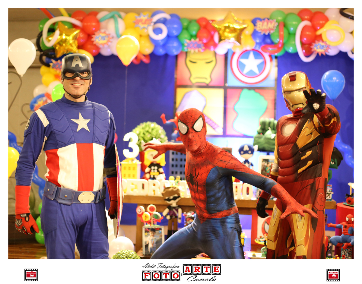 personagens avengers