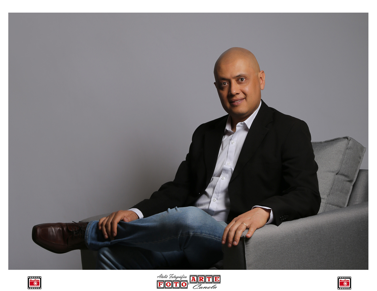 Dr. Rozano é Advogado, Especialista em Direito Imobiliário