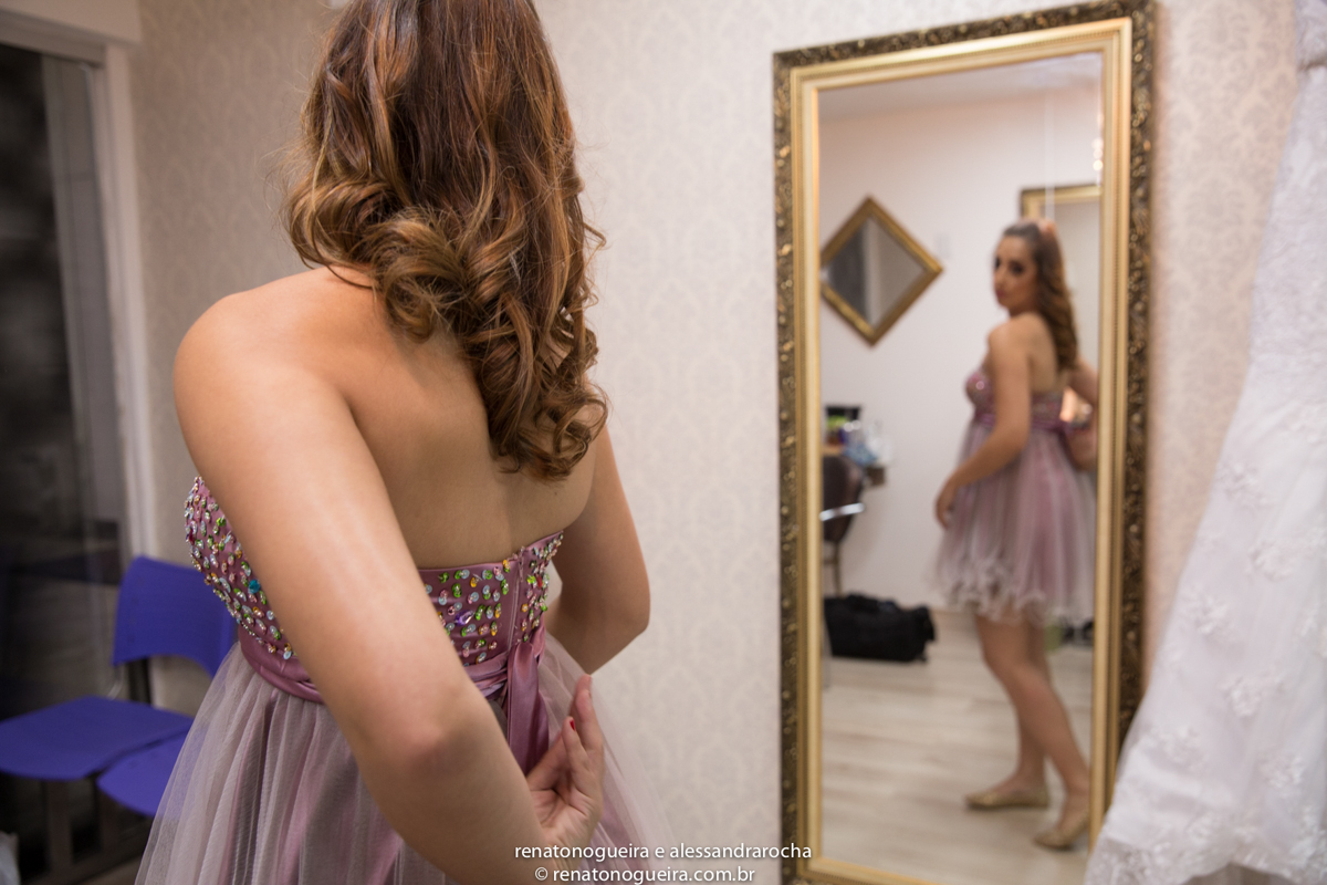 irma se arrumando para o casamento