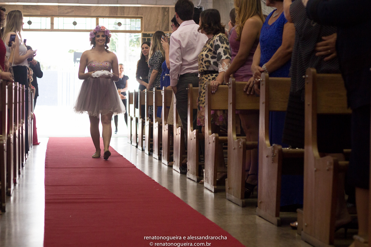 entrada das alincas, trazida pela irma da noiva