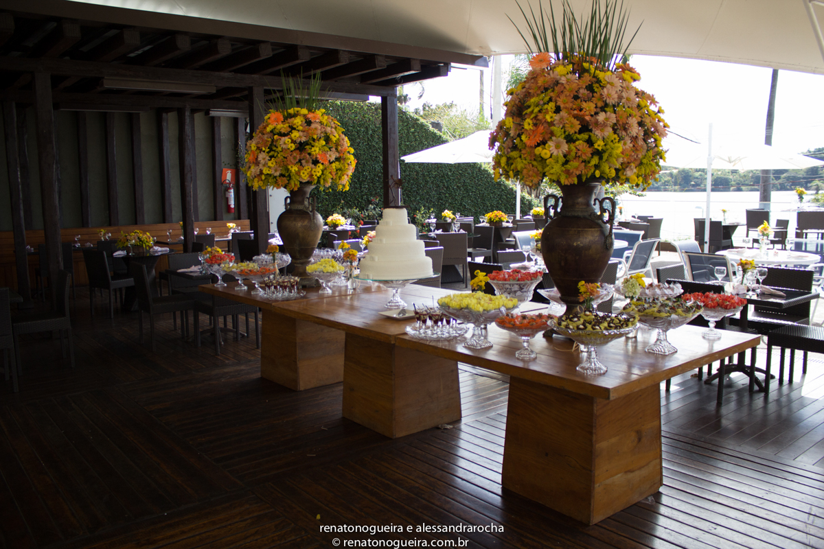 mesa do bolo dos noivos