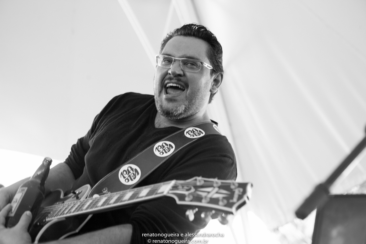 quitarrista da banda de rock do casamento de isabela e douglas