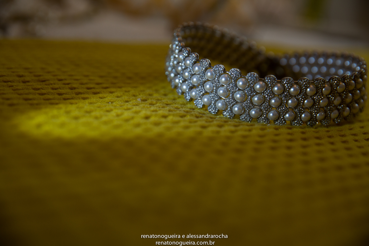 noivos, igreja Nossa Senhora do Carmo, ornamentação, doces, dança dos noivos, bouquet, troca de alianças, sapato, terço, dama, perfume, maquuiador