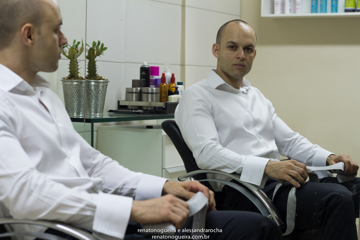 noivos, igreja Nossa Senhora do Carmo, ornamentação, doces, dança dos noivos, bouquet, troca de alianças, sapato, terço, dama, perfume, maquuiador