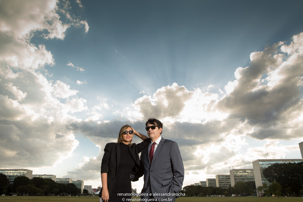 Casal de noivos no congresso nacional