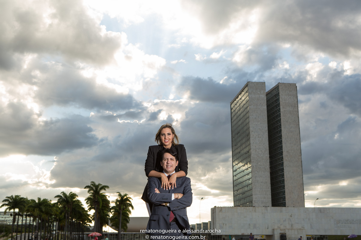 Casal de noivos no congresso nacional