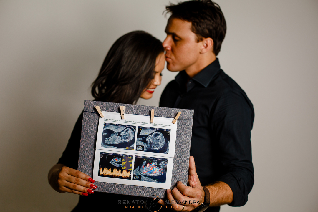 Descobrir a gravidez é um sentimento inexplicável. Saber que chegará um bebê na família, aumenta a nossa felicidade e nos faz começar a contagem regressiva.