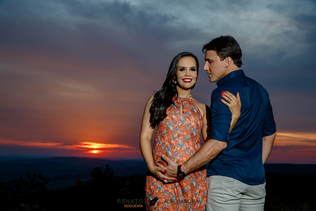 Fotos incríveis externas do por do sol  tem que  aproveitar cada instante desse momento mágico.