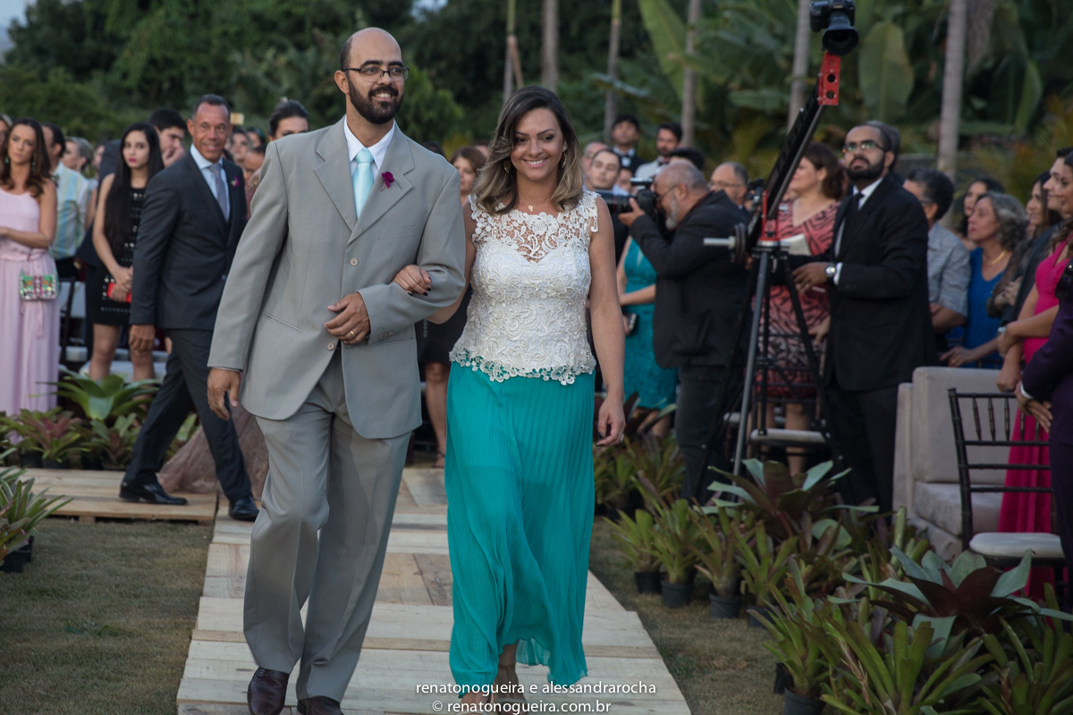 irmao do noivo entrada feliz