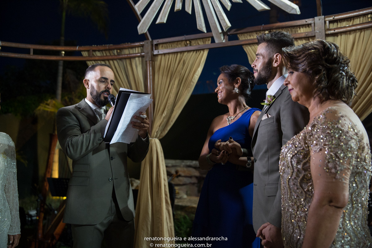 Noivo fazendo declaração