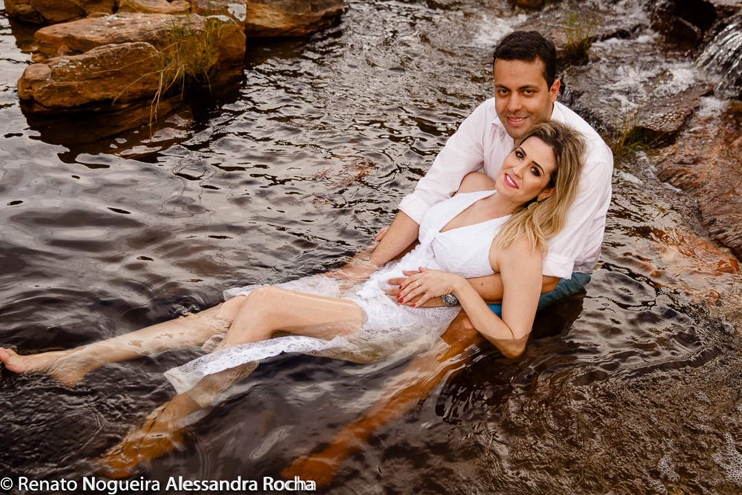 noivos no rio na serra do cipó