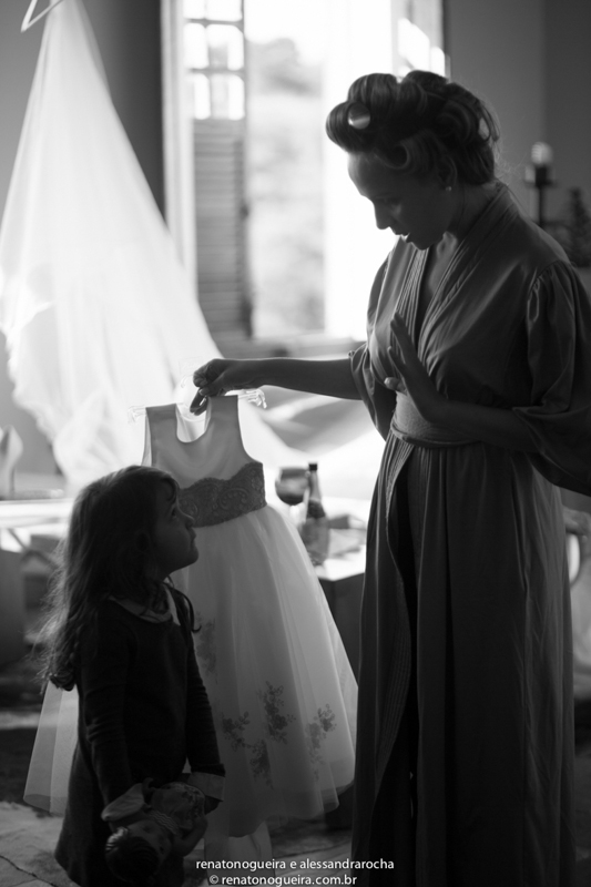 Nova e Daminha curtindo o vestido da daminha