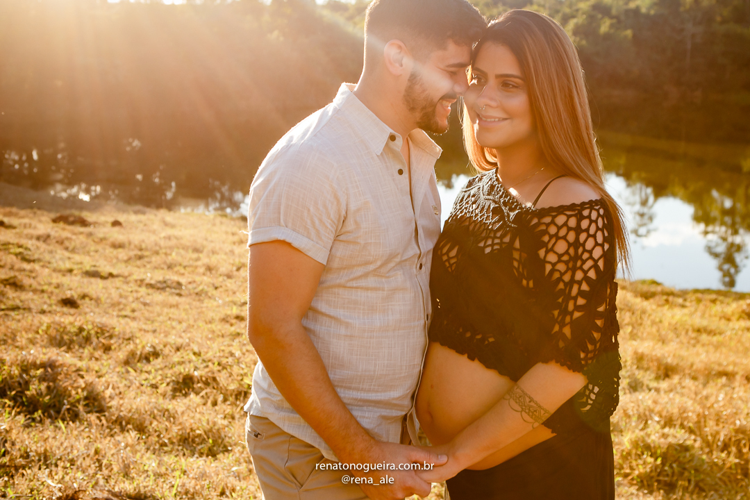 ensaio gestante no por do sol em Esmeraldas