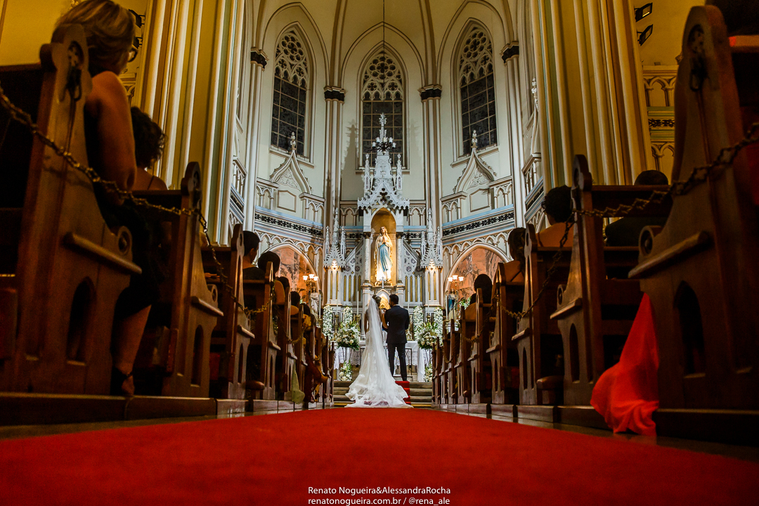 fotografia do casamento na basilica de lourdes