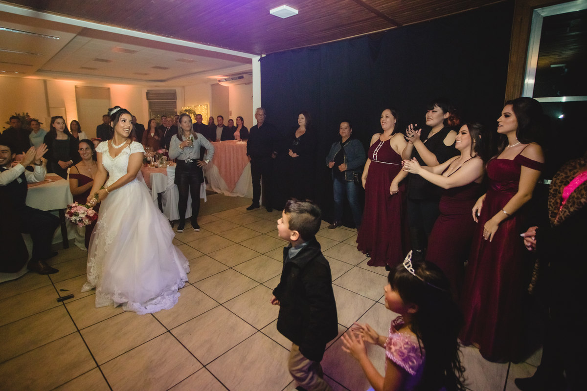 San Sebastian pelotas, fotos de casamento, fotos pré wedding, casamento pelotas, casamento capão do leão, casamento de dia, casamento no campo, ensaio de casal, casamento, recepção, festa, vestido de noiva, fotografo pelotas, casamento noite, decoração,