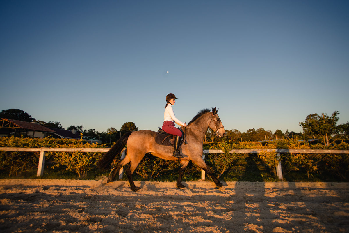 fotografo pelotas, fabiano rosa, ensaio  15 anos, xv anos, hipismo, hipica cheval, moda, vestido 15 anos, festa 15 anos, cavalo, amazona, blog, atleta, pelotas, debutante, festa, evento, make, maquiagem festa, 15 anos pelotas, satolep, ensaio, estúdio