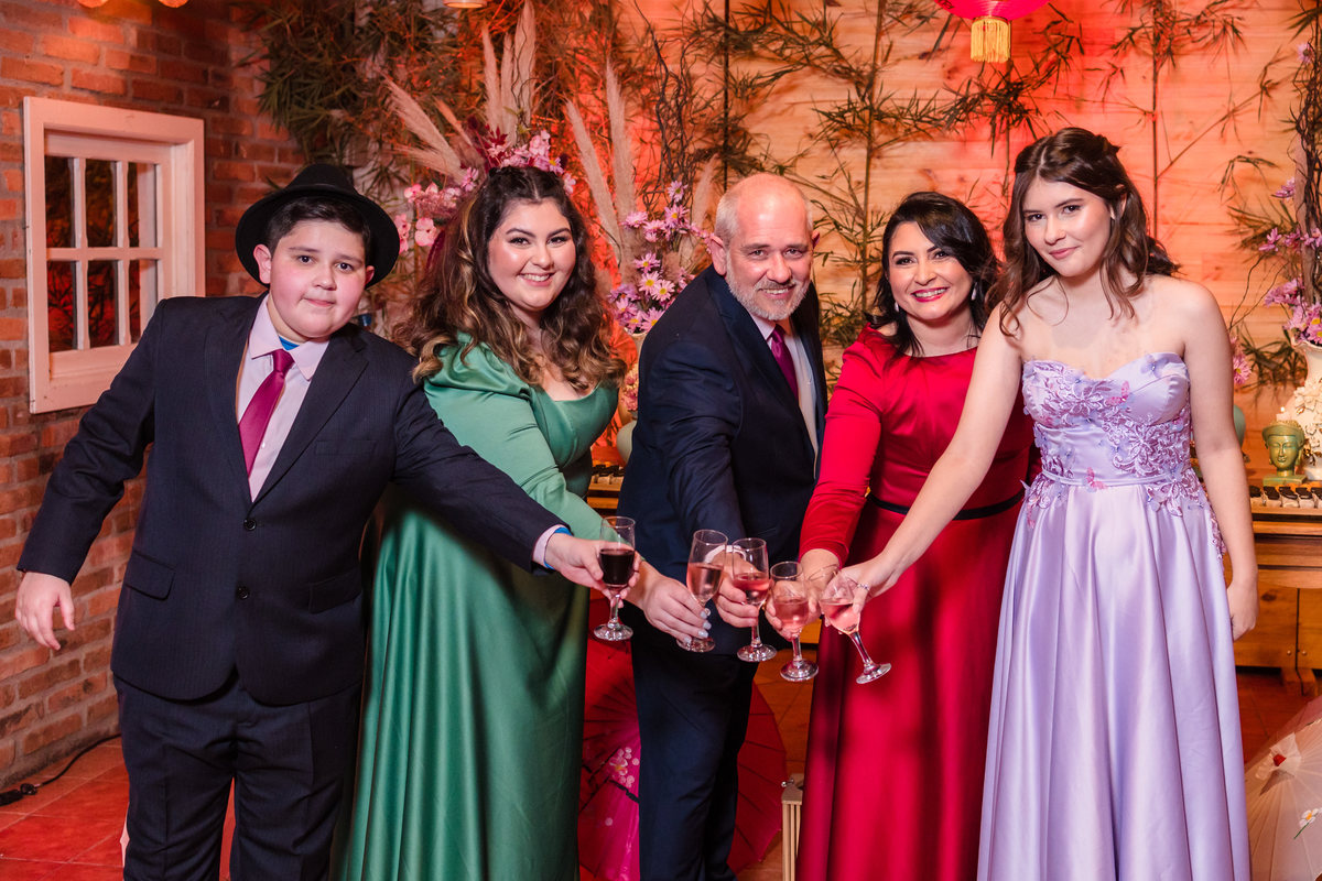 fotografo pelotas, fabiano rosa, ensaio 15 anos, xv anos, ensaio, baile 15 anos, moda, vestido 15 anos, foto 15 anos, cavalo, amazona, atleta, pelotas, debutante, festa, evento, make, maquiagem, 15 anos pelotas, satolep, quinta dom manuel, salão eventos