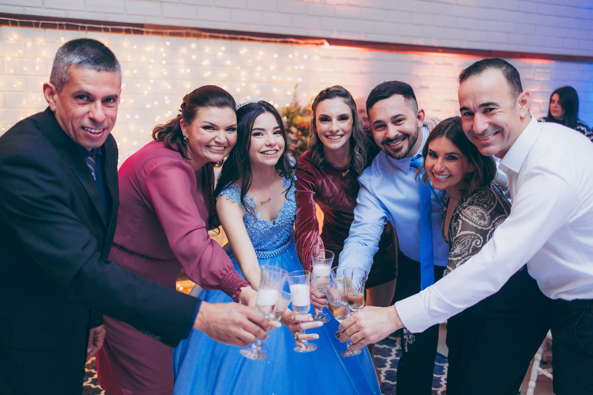 fotografo pelotas, fabiano rosa, ensaio 15 anos, xv anos, ensaio, baile 15 anos, moda, vestido 15 anos, foto 15 anos, festa de 15 anos, pelotas, debutante, festa, evento, make, maquiagem, 15 anos, satolep, salão eventos, salão, CTMR, manoela