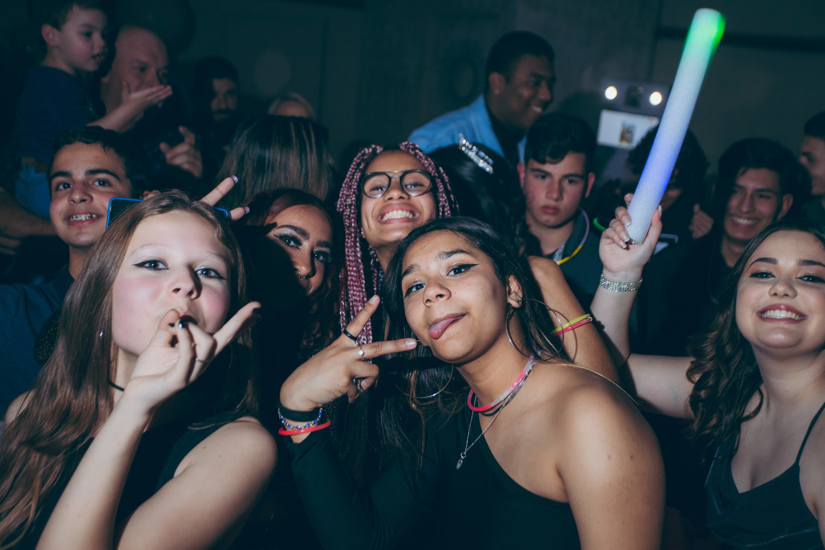 fotografo pelotas, fabiano rosa, ensaio 15 anos, xv anos, ensaio, baile 15 anos, moda, vestido 15 anos, foto 15 anos, festa de 15 anos, pelotas, debutante, festa, evento, make, maquiagem, 15 anos, satolep, salão eventos, salão, CTMR, manoela