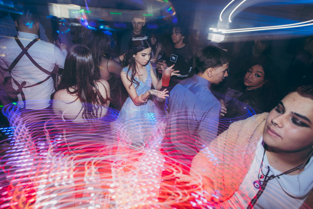 fotografo pelotas, fabiano rosa, ensaio 15 anos, xv anos, ensaio, baile 15 anos, moda, vestido 15 anos, foto 15 anos, festa de 15 anos, pelotas, debutante, festa, evento, make, maquiagem, 15 anos, satolep, salão eventos, salão, CTMR, manoela