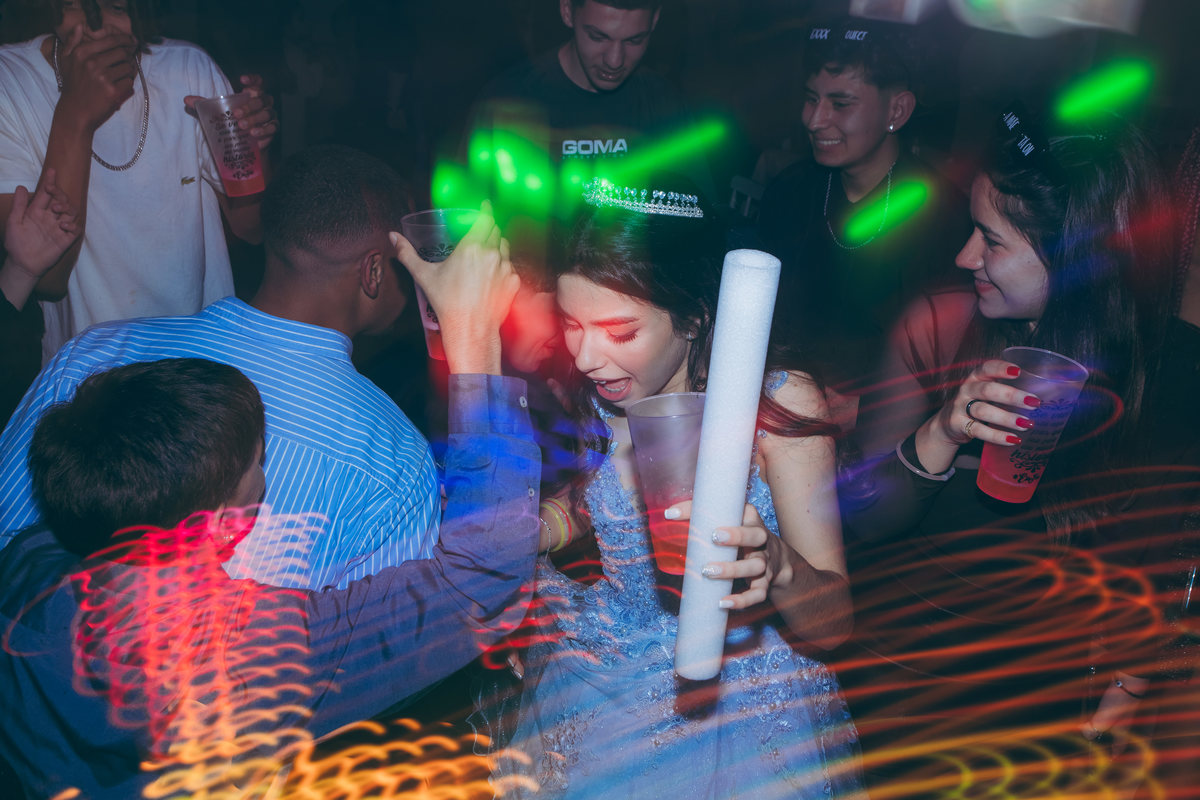 fotografo pelotas, fabiano rosa, ensaio 15 anos, xv anos, ensaio, baile 15 anos, moda, vestido 15 anos, foto 15 anos, festa de 15 anos, pelotas, debutante, festa, evento, make, maquiagem, 15 anos, satolep, salão eventos, salão, CTMR, manoela