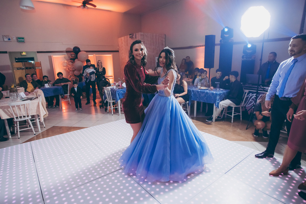 fotografo pelotas, fabiano rosa, ensaio 15 anos, xv anos, ensaio, baile 15 anos, moda, vestido 15 anos, foto 15 anos, festa de 15 anos, pelotas, debutante, festa, evento, make, maquiagem, 15 anos, satolep, salão eventos, salão, CTMR, manoela