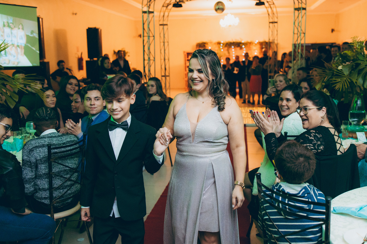 fotografo pelotas, fabiano rosa, ensaio 15 anos, xv anos, ensaio, baile 15 anos, moda, vestido 15 anos, foto 15 anos, festa de 15 anos, pelotas, debutante, festa, evento, make, maquiagem, 15 anos, satolep, salão eventos, salão, Sant Helena Eventos, foto