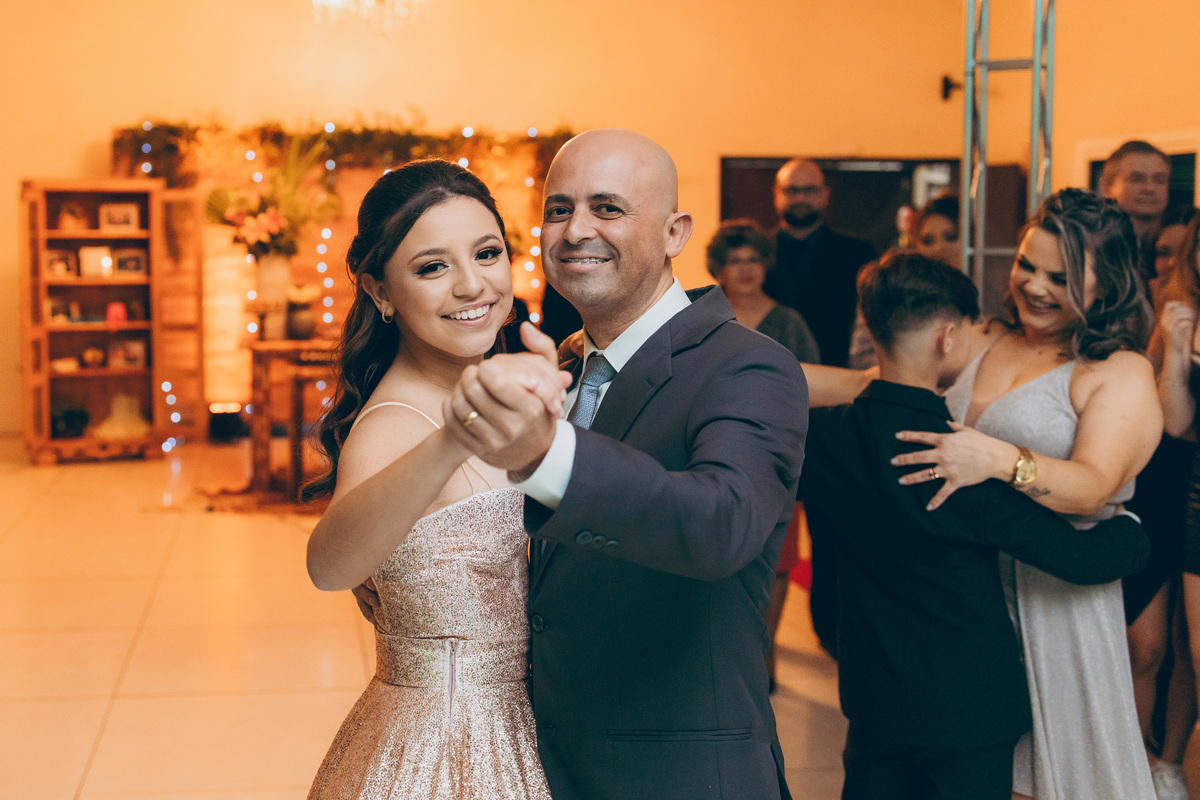 fotografo pelotas, fabiano rosa, ensaio 15 anos, xv anos, ensaio, baile 15 anos, moda, vestido 15 anos, foto 15 anos, festa de 15 anos, pelotas, debutante, festa, evento, make, maquiagem, 15 anos, satolep, salão eventos, salão, Sant Helena Eventos, foto