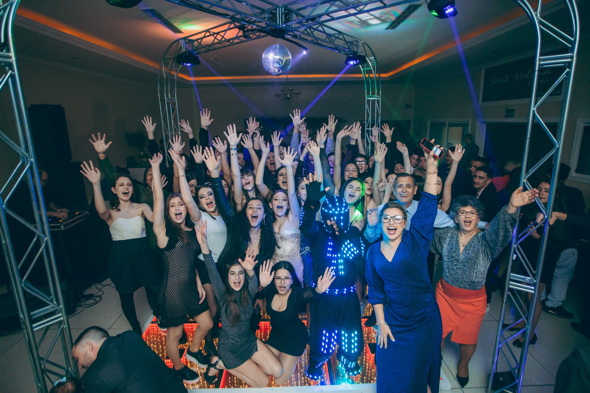 fotografo pelotas, fabiano rosa, ensaio 15 anos, xv anos, ensaio, baile 15 anos, moda, vestido 15 anos, foto 15 anos, festa de 15 anos, pelotas, debutante, festa, evento, make, maquiagem, 15 anos, satolep, salão eventos, salão, Sant Helena Eventos, foto