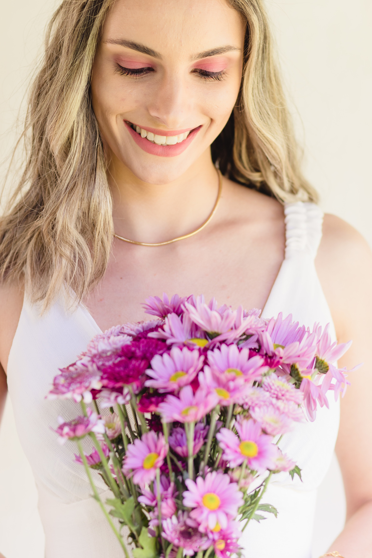 ensaio de casal, dia, noite, luzes, rustico, pelotas, satolep, fotógrafo de casamento, fotógrafo de ensaios, ensaio no campo, fazenda dos avós, diurno, noturno, casamento, ensaio externo, sol, chuva, lua, ensaio lâmpadas, lago, grama, casamento no campo
