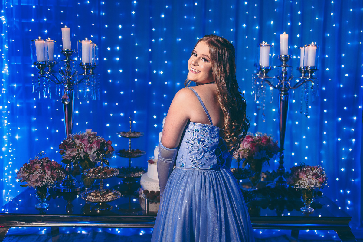 fotografo pelotas, fabiano rosa, ensaio  15 anos, xv anos, dunas clube, estúdio fotografico, moda, vestido 15 anos, festa 15 , ensaio street, blogueira,, influencer, debutante, festa, evento, make, maquiagem, festa, xv anos pelotas, satolep, vestido azul
