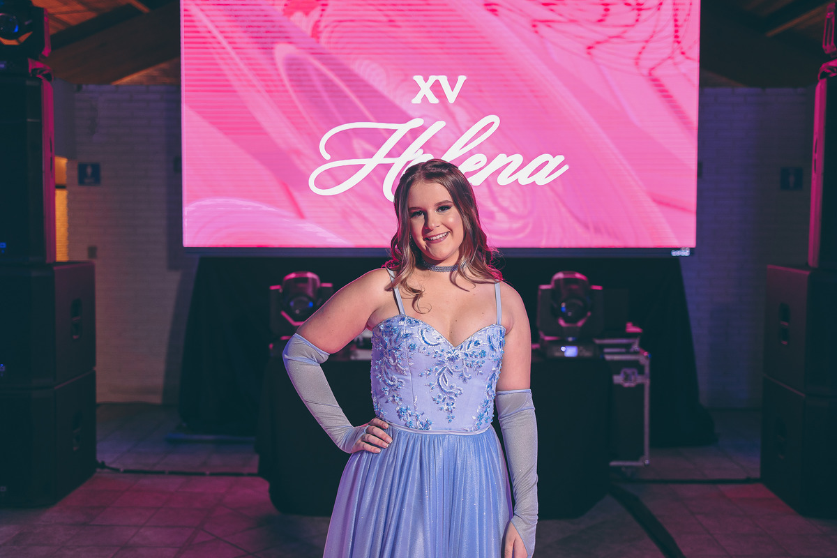 fotografo pelotas, fabiano rosa, ensaio  15 anos, xv anos, dunas clube, estúdio fotografico, moda, vestido 15 anos, festa 15 , ensaio street, blogueira,, influencer, debutante, festa, evento, make, maquiagem, festa, xv anos pelotas, satolep, vestido azul
